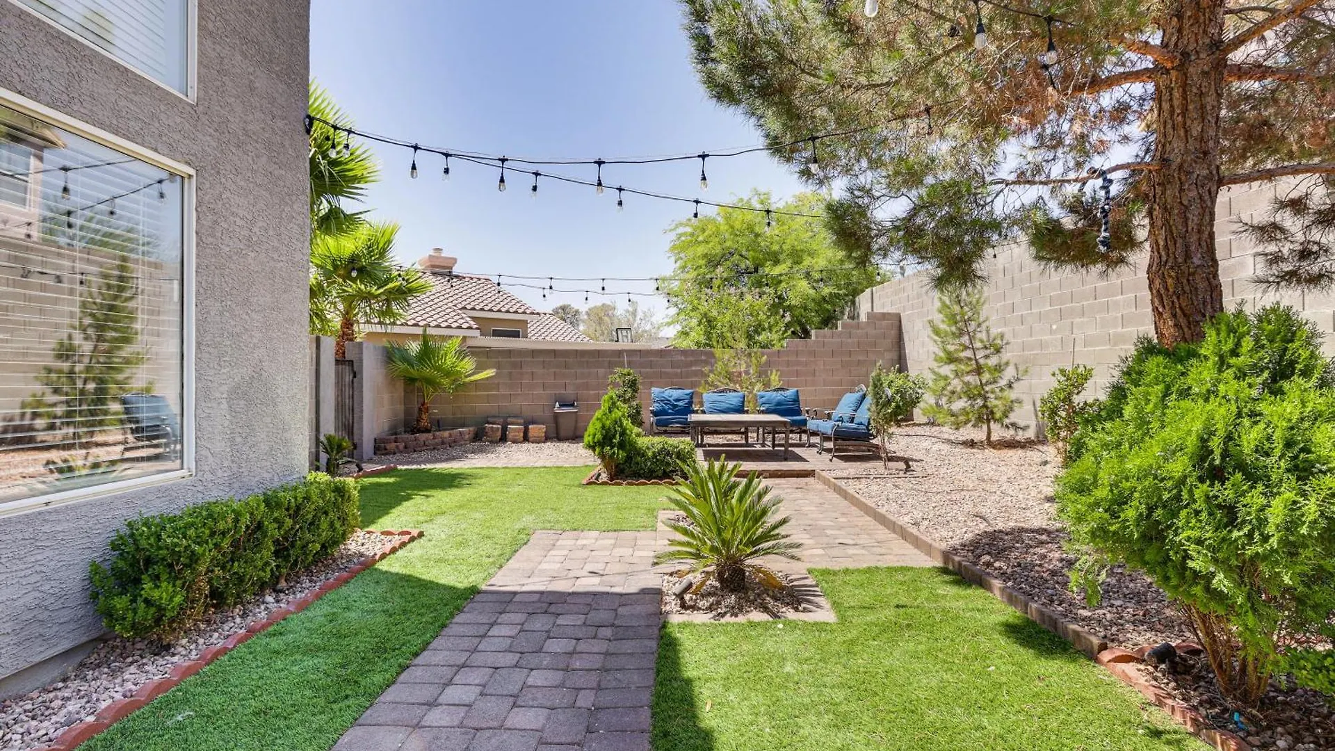 Dog-Friendly Las Vegas Escape With Patio! 펜션